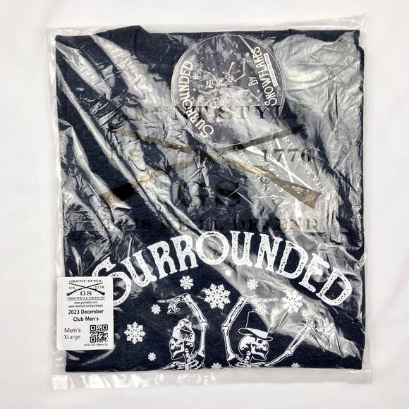 Grunt Style 2023 December Surrounded By Snowflakes Men Club Short Sleeve Shirt - Picture 6 of 6